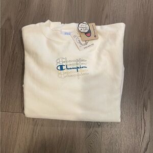 New w/tags Champion “Reverse Weave” Crewneck — Size M — White